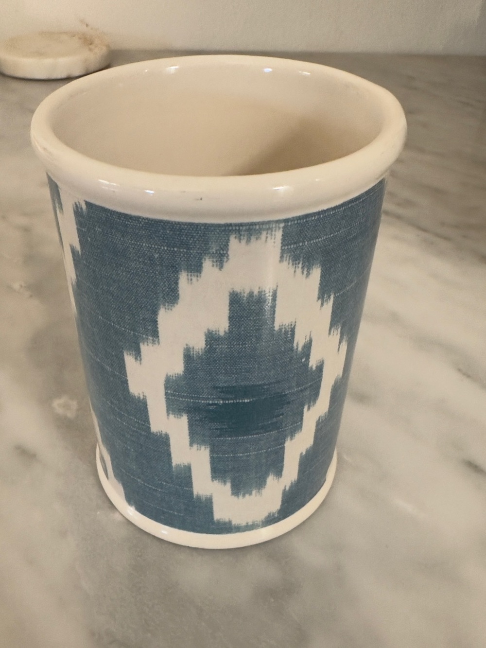 Pottery Barn Ikat Bath Tumbler Aqua Blue Ceramic Toothbrush Holder